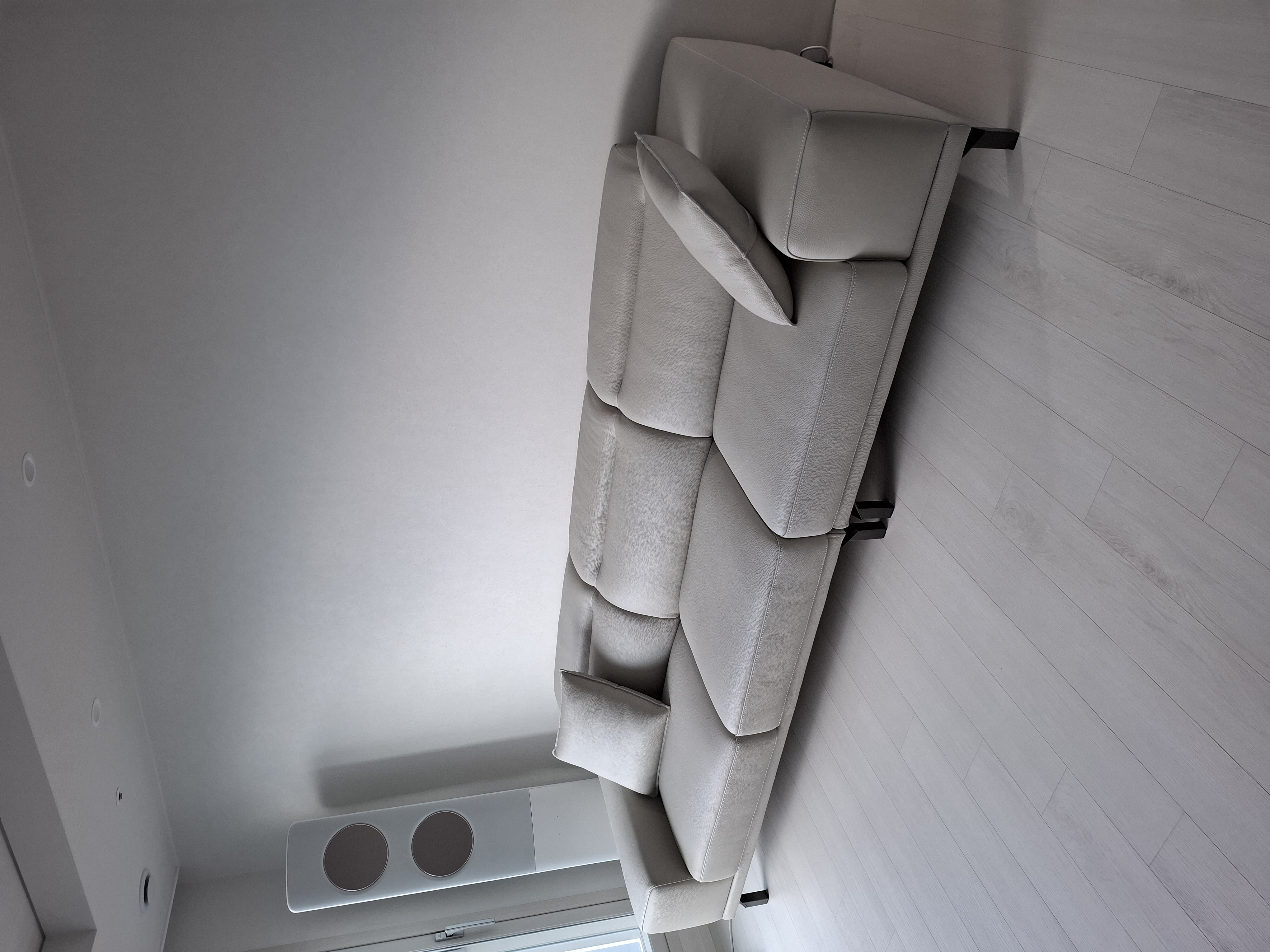 무토 4인 기능성 비텔로 통가죽 슈렁큰 천연면피 소가죽 소파(전면가죽적용) | 자코모