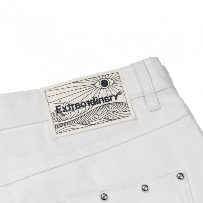 STUDS DENIM SHORTS   OFF WHITE