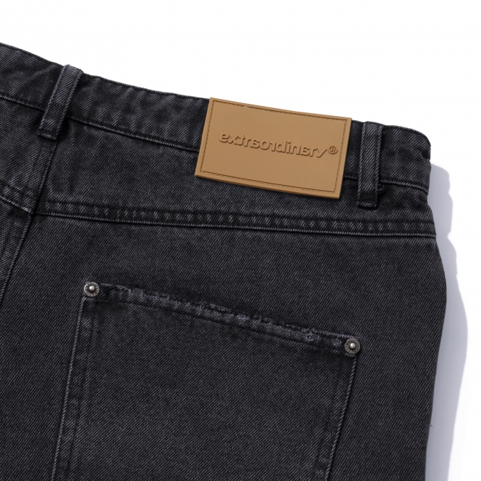 DAMAGE DENIM SHORTS BLACK