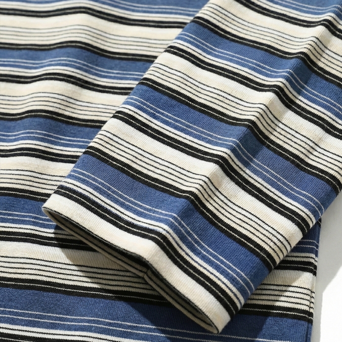 GOTHIC LOGO STRIPE LS TEE BLUE