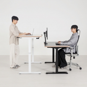 핏쳐 고강도 듀얼 스퀘어 프레임 전동식 모션데스크 E2