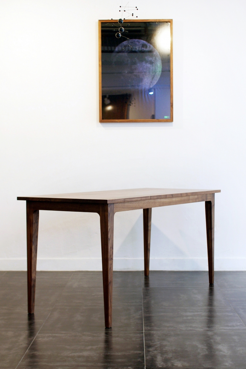 urbanworks line table