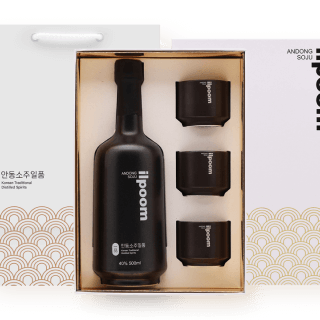 안동소주 일품 골드블랙 세트 40도 500ml 전용잔 3개 (오크숙성주)