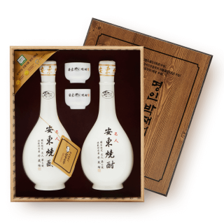 안동소주 호리병 선물세트 400ml (45도 2병, 전용잔 2개 포함) 안동소주 호리병 선물세트 400ml (45도 2병, 전용잔 2개 포함)