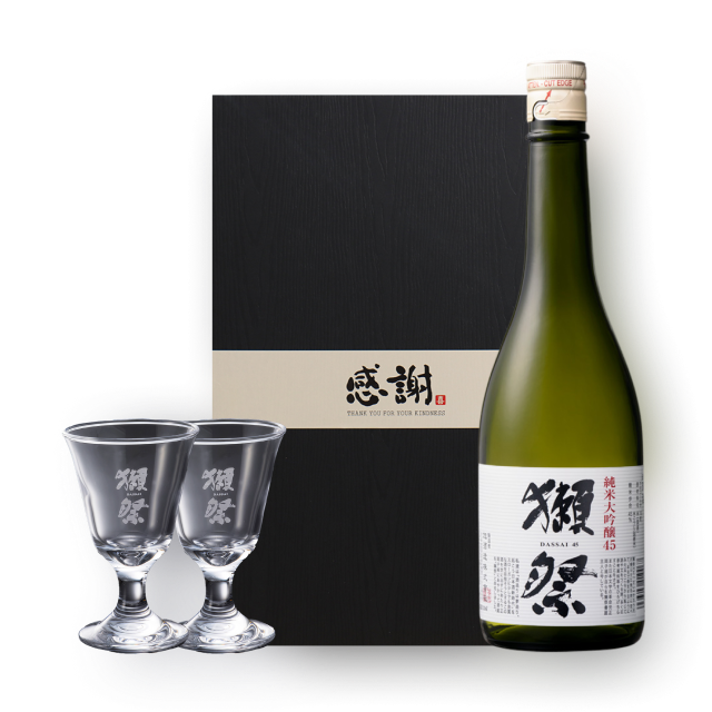 [세금포함] 닷사이 준마이 다이긴죠 45 720ml + 전용잔 세트 대표이미지