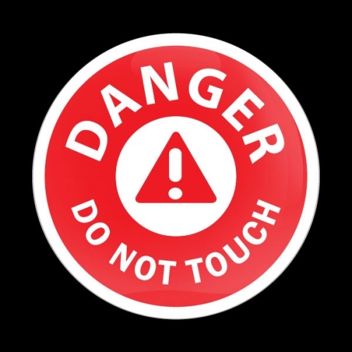 고뱃지 DANGER DO NOT TOUCH