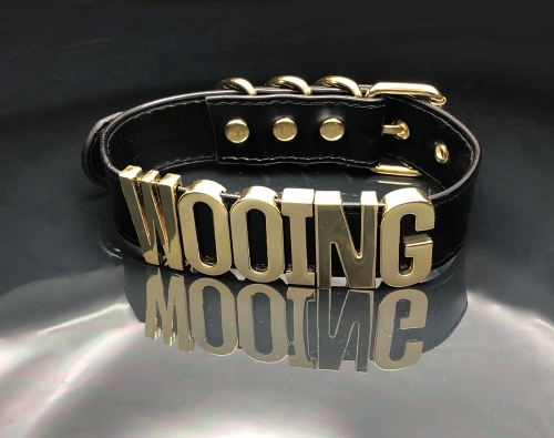 WOOING Letter Choker