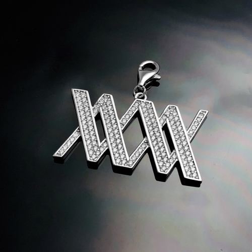 WOOING Logo Pendant