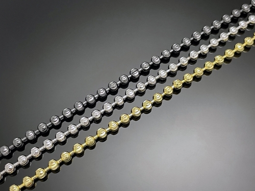 Moon cut Chain