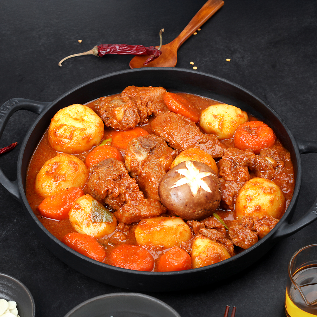 [임박세일] 입안을 감싸는 매콤담백한 맛 한돈 뚝딱 매운 돼지갈비찜 1kg