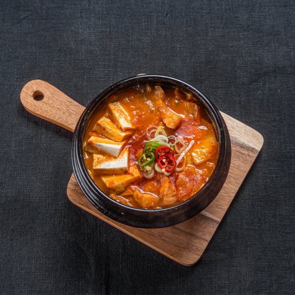 캠핑음식 캠핑요리 어디든 빠질수 없는 김치찌개 710g