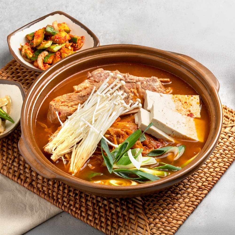 간단하게 끓이는 김치찜 1.2kg 고기찜 찜용 찌개용