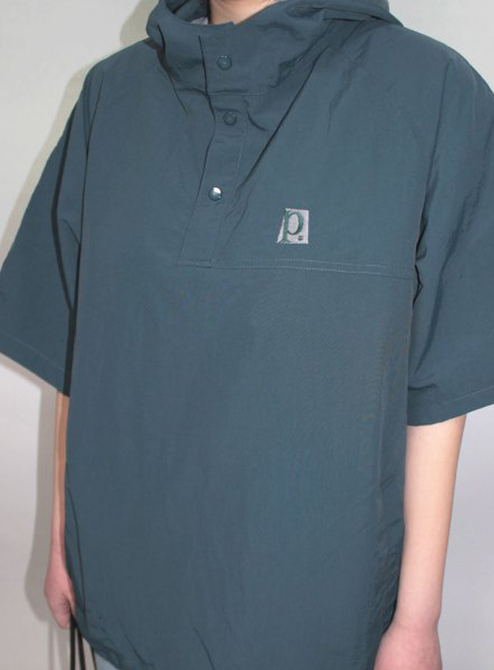 P LOGO SHORT SLEEVE ANORAK (BLUE GREEN)