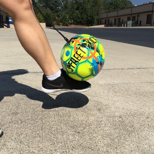 덴마크 훈련용 축구공 Street Kicker Training Ball