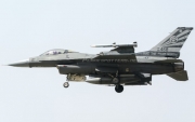 Fa48108D 1/48 F-16CM Block 40 88-0468 8th Operation Group Special Scheme Gunsan Airbase 2023