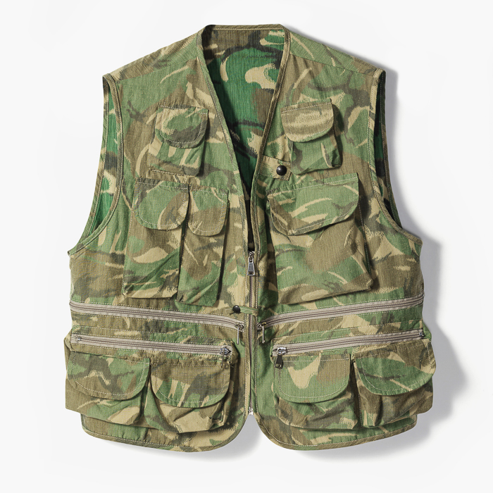 TAKA FISHING VEST (CAMOUFLAGE JACQUARD) MILITARY GREEN