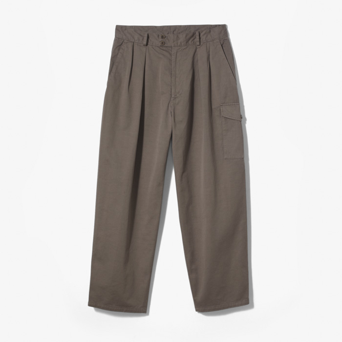 GARMENT DYED GURKHA TROUSERS (FINX BAGGY SATIN) TAN