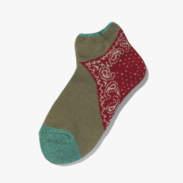 96 YARNS PAISLEY BANDANA HEEL ANKLE SOCKS KHAKI