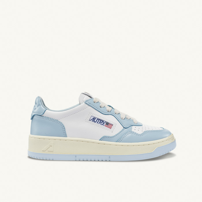 MEDALIST SNEAKERS WB (LEATHER/LEATHER) LIGHT BLUE WB40