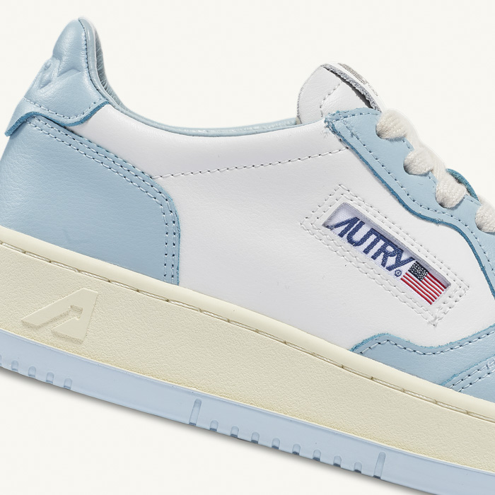 MEDALIST SNEAKERS WB (LEATHER/LEATHER) LIGHT BLUE WB40