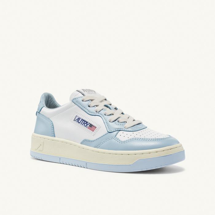 MEDALIST SNEAKERS WB (LEATHER/LEATHER) LIGHT BLUE WB40