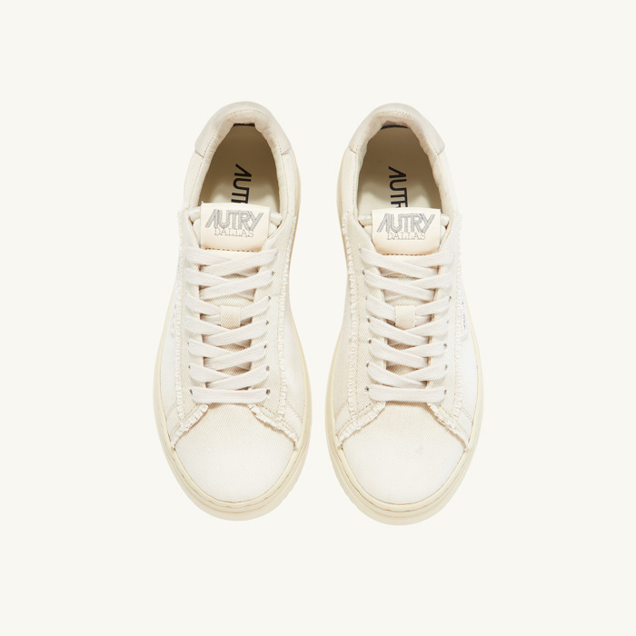 DALLAS LOW SNEAKERS DC SAND DC18