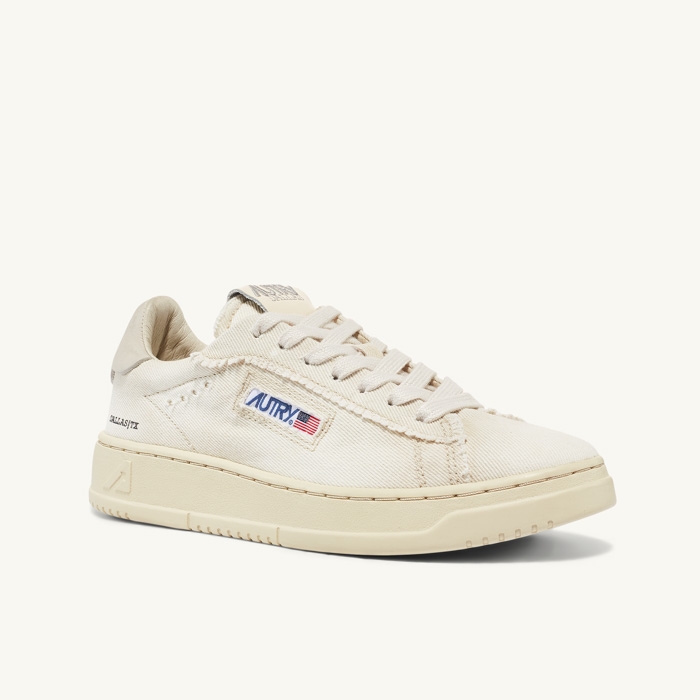 DALLAS LOW SNEAKERS DC SAND DC18