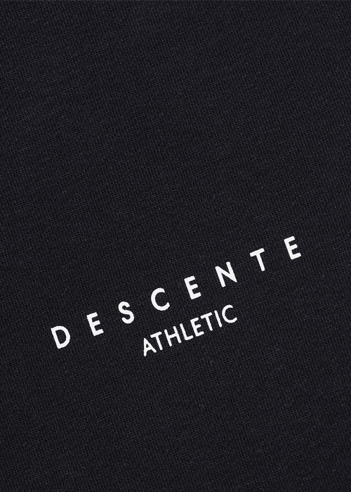 데상트(DESCENTE) 클라우드 스웨트 에센셜 스몰 워딩 컴포트핏 맨투맨(SP323UHT82)