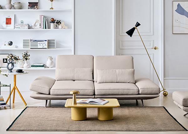 [런칭기획특가] 엠마 와이드 3인 스윙기능 베티버 천연 면피 통가죽 소파