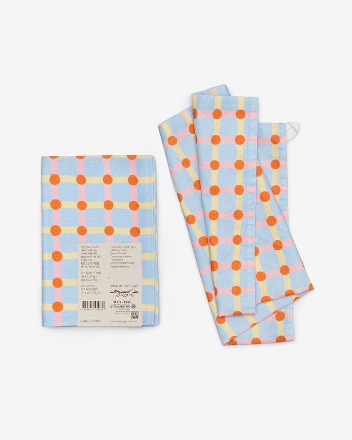 DOT CHECK KITCHEN CLOTH - STRAWBERRY ON LIGHT BLUE