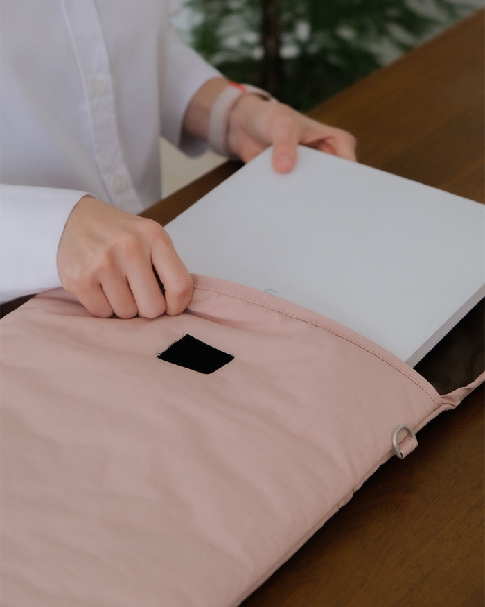 책발전소 노트북 파우치 - 샌드 핑크