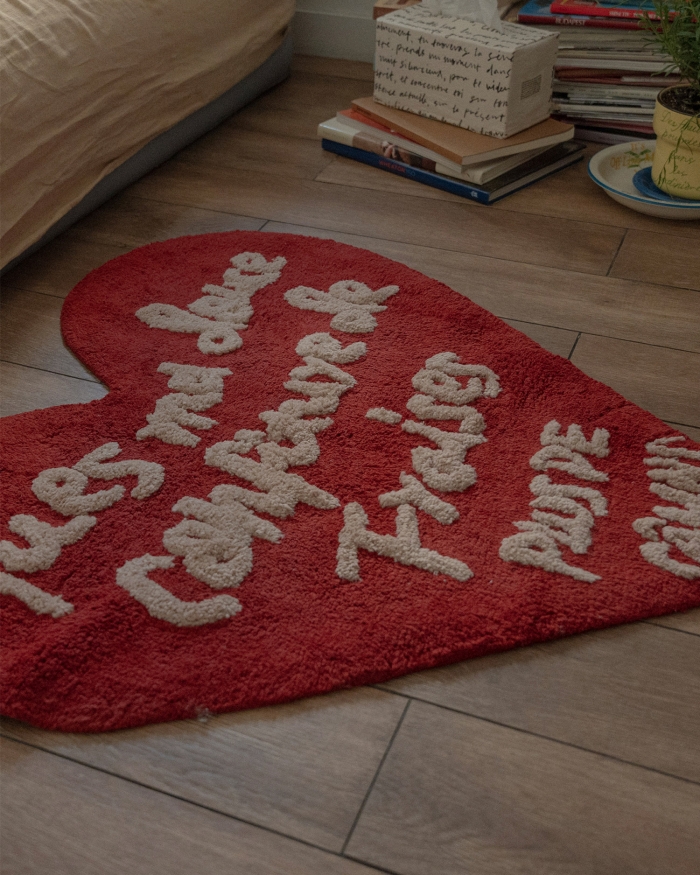 Heart Shaped Rug (2color)