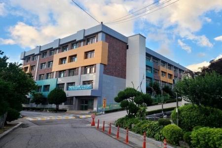 포천일고등학교_567X425.jpg