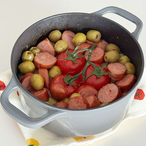 2_식사_킬바사 올리브 토마토 솥밥.jpg