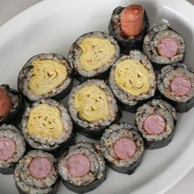 11_식사_롱 소시지 김밥.jpg