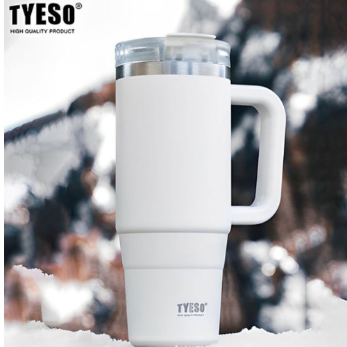 타이소 TYESO 스텐 보온 보냉 손잡이 빨대 텀블러 900ml