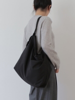 Kial Nylon Shoulderbag 키얼 나일론 숄더백