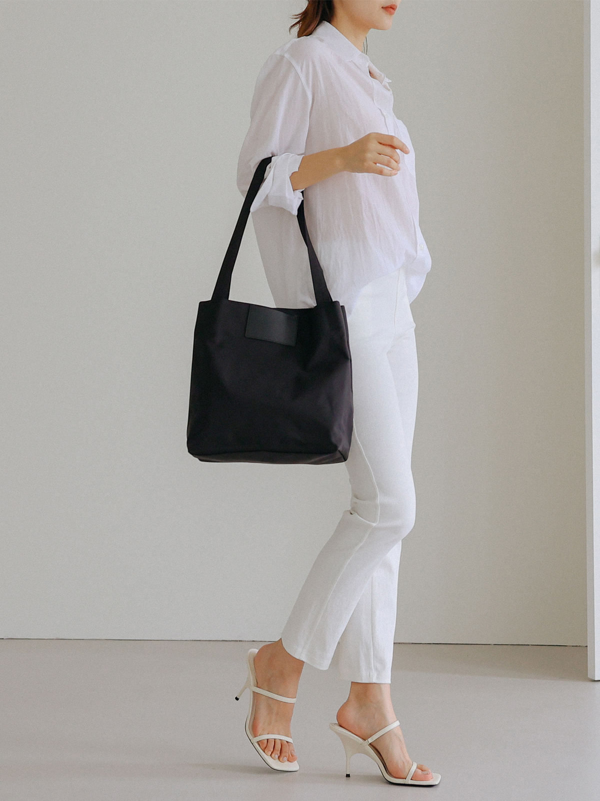 Debi Nylon Shoulderbag 데비 나일론 숄더백