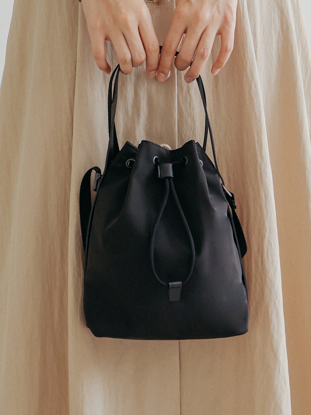 Rachel Nylon Bucketbag Small 레이첼 나일론 버킷백 스몰