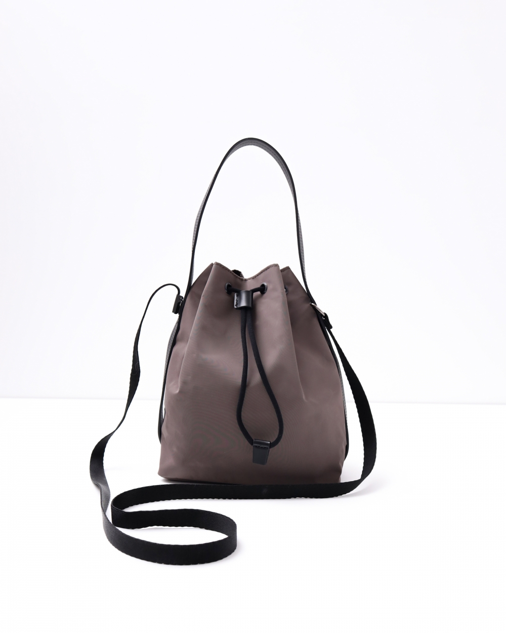 Rachel Nylon Bucketbag Small 레이첼 나일론 버킷백 스몰 (코코아)