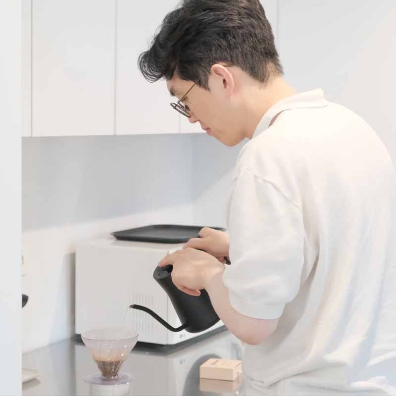 너그러운 커피 브루어#126. 커피를 내리면서 든 생각