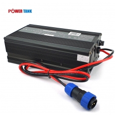 파워탱크 리튬이온 12.6V 30A 21mm 방수단자 파워뱅크 전용 충전기