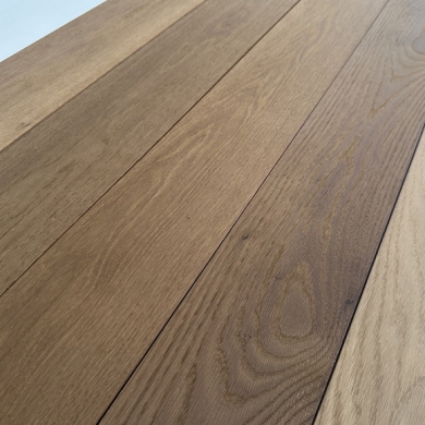 오크탄화라이트브라운