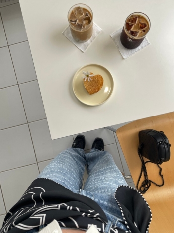25 Coco Pearl Printing Jeans