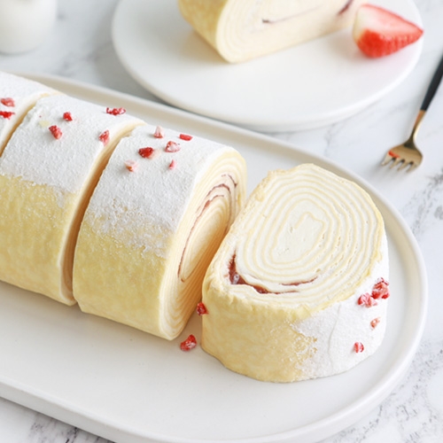 딸기 롤 크레이프 케이크