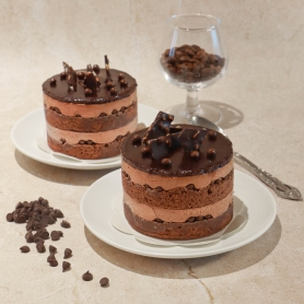 크런치 초코볼 케이크