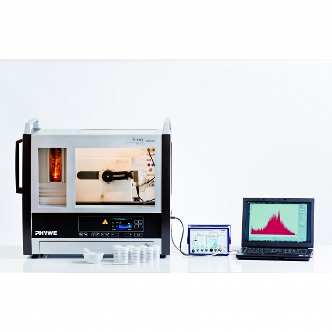 Qualitative X-ray fluorescence analysis of powder samples