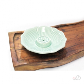 연꽃무늬 청자향꽂이