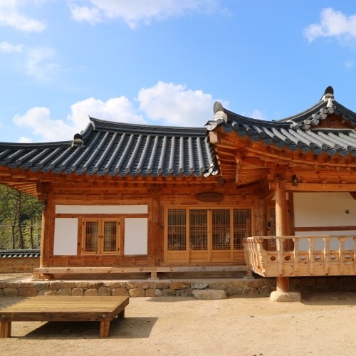 경북 웰니스여행 구미(신라불교초전지+하스세라믹+하스커피)