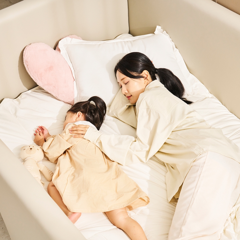 코코네 가드형 침대 프레임